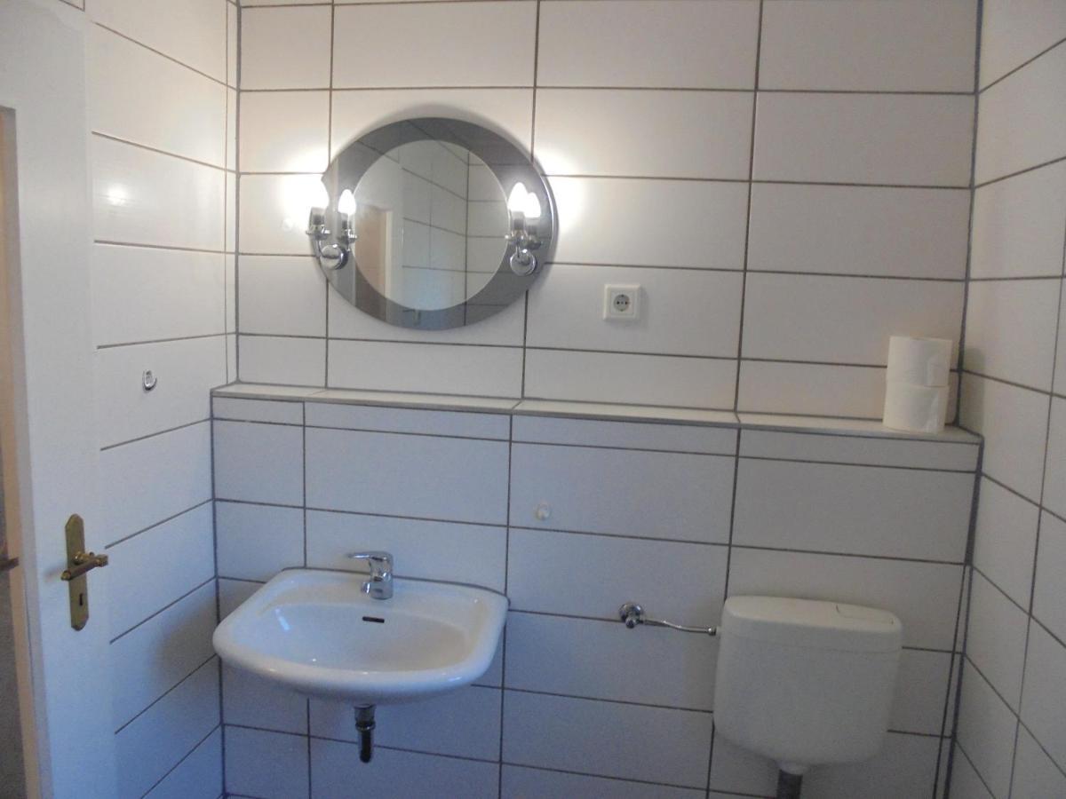 Apartmenthaus Am Schlosspark Schkopau Zewnętrze zdjęcie